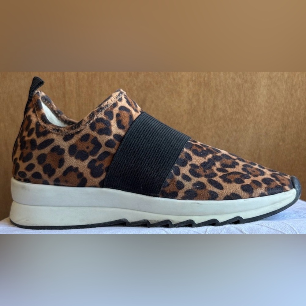 Women's Sole Society Leopard Print Slip-On Sneakers Size 8 - Picture 3 of 13